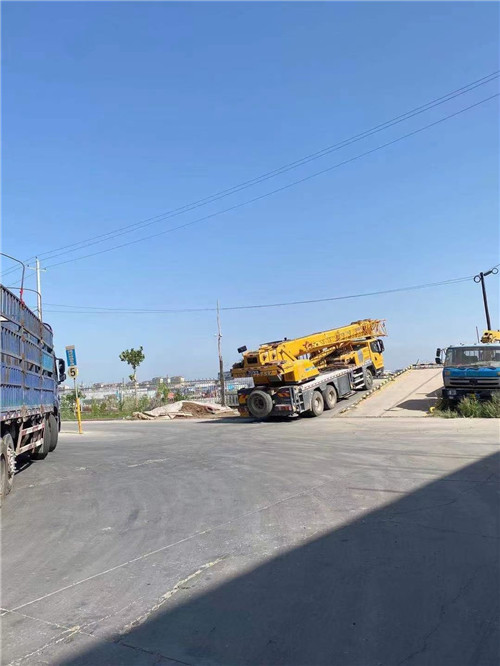 剑阁县25吨吊车的租赁价格大概是多少？