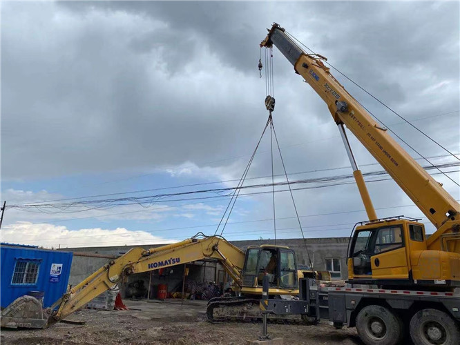 剑阁县25吨吊车的工作半径是多少？